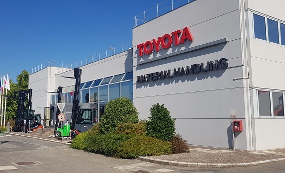TOYOTA Material Handling
